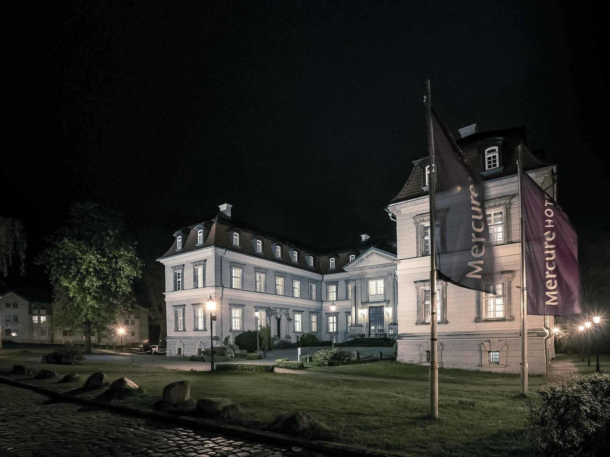 Hotel Schloss Нойщат-Глеве Екстериор снимка