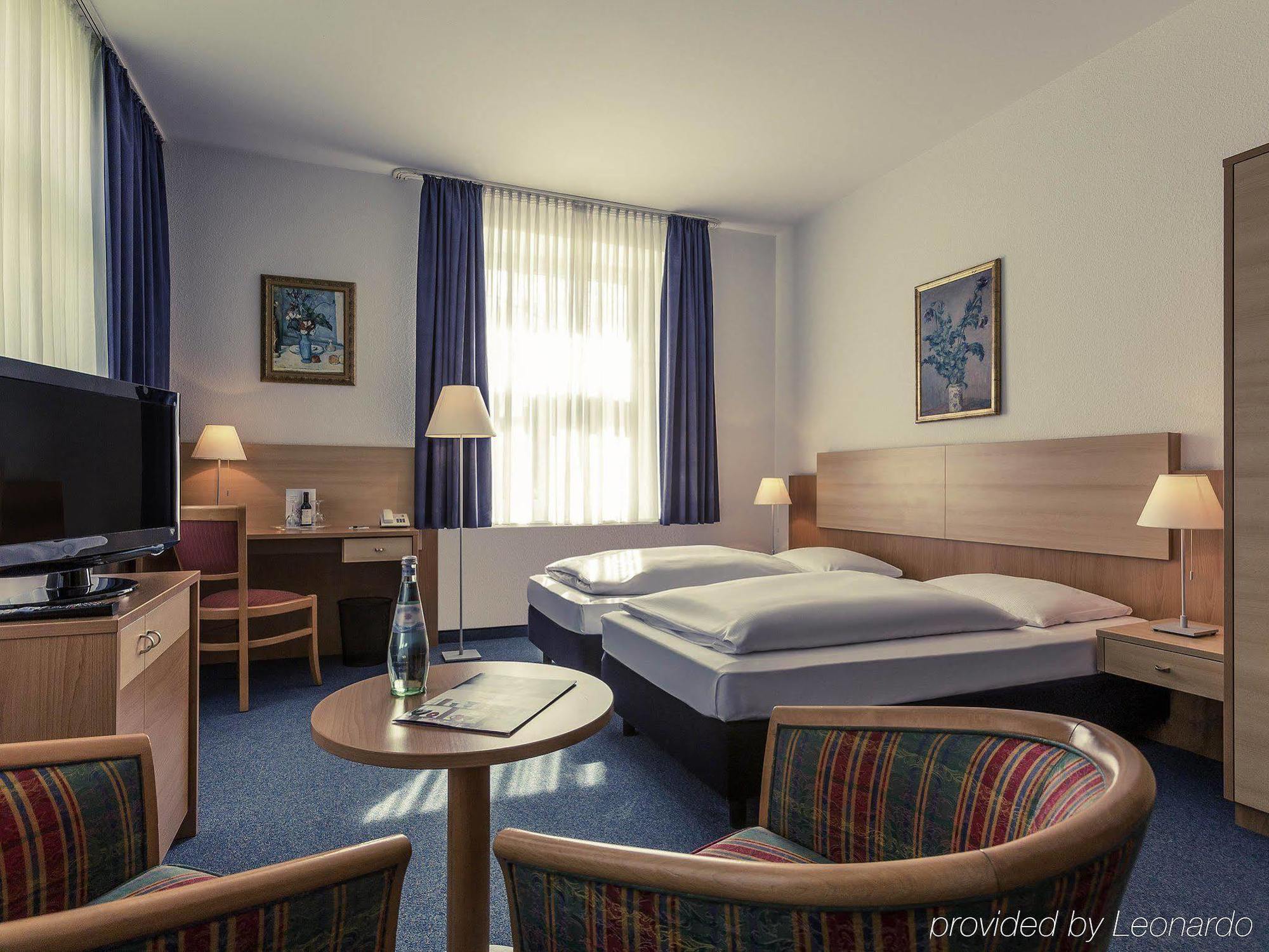 Hotel Schloss Нойщат-Глеве Екстериор снимка