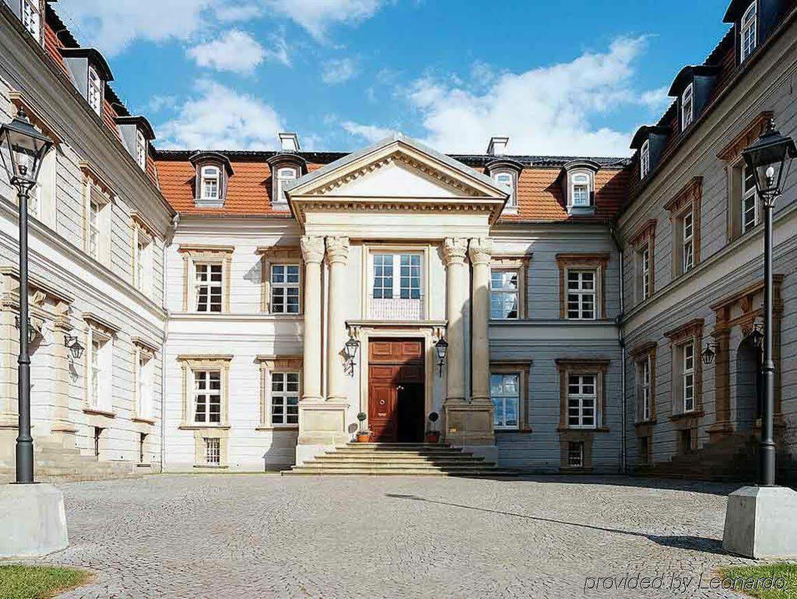 Hotel Schloss Нойщат-Глеве Екстериор снимка